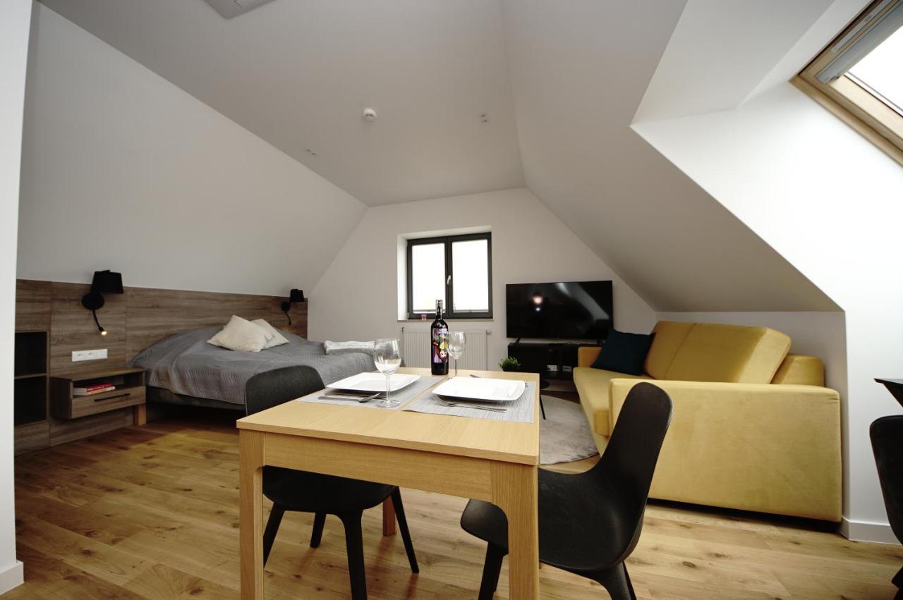 Bh Properties, Apartamenty Teatr Wybrzeze Srodmiescie Danzica Esterno foto