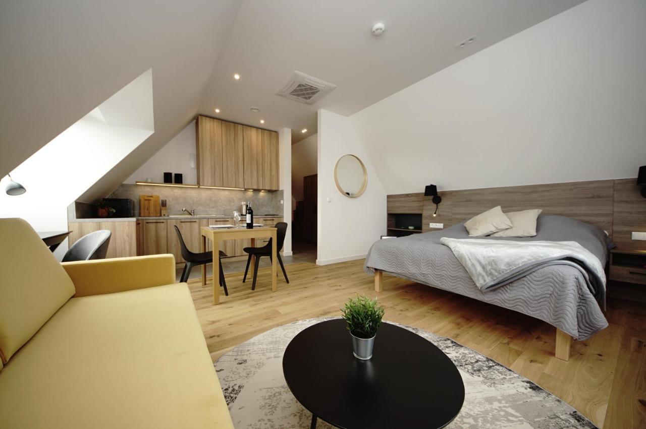Bh Properties, Apartamenty Teatr Wybrzeze Srodmiescie Danzica Esterno foto