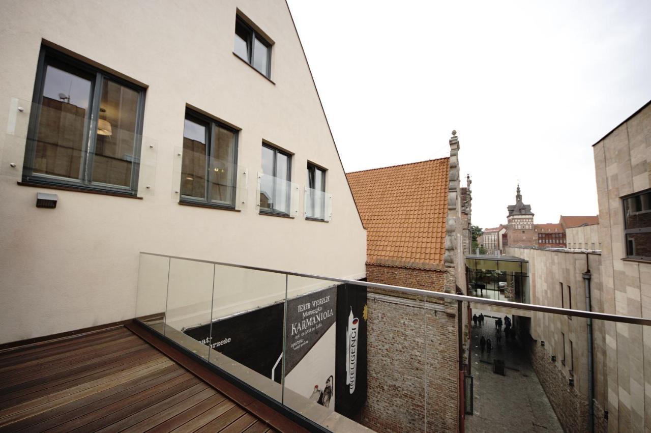 Bh Properties, Apartamenty Teatr Wybrzeze Srodmiescie Danzica Esterno foto