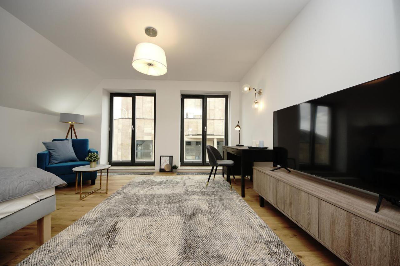 Bh Properties, Apartamenty Teatr Wybrzeze Srodmiescie Danzica Esterno foto