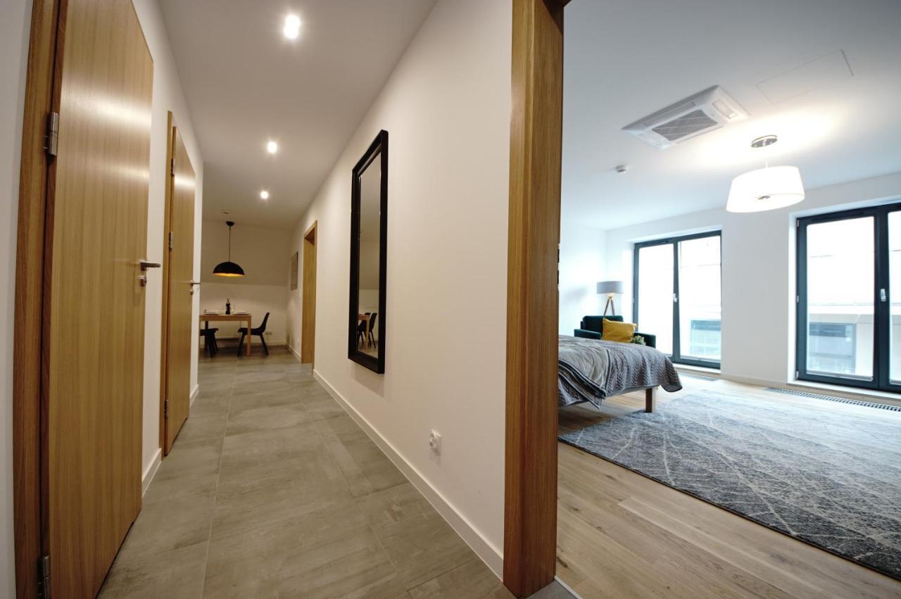 Bh Properties, Apartamenty Teatr Wybrzeze Srodmiescie Danzica Esterno foto