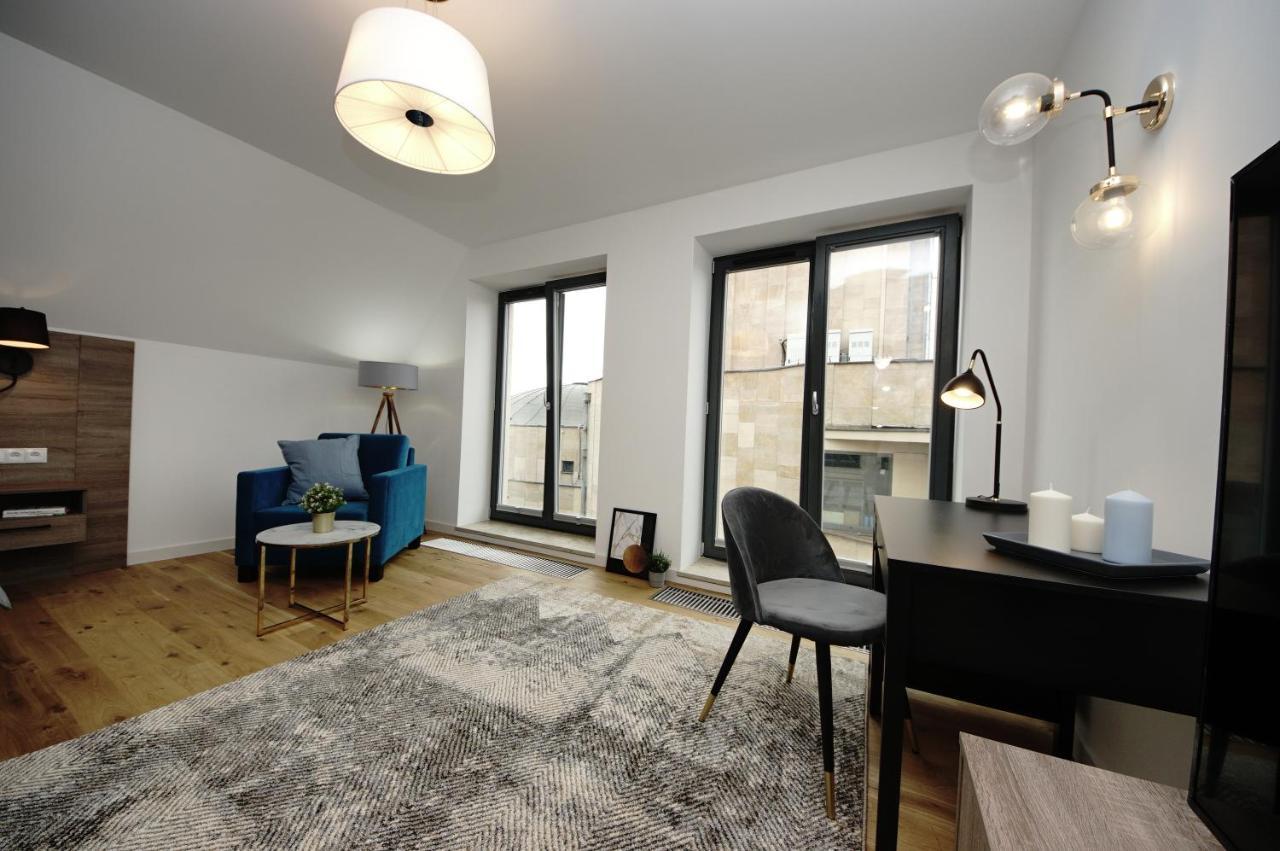 Bh Properties, Apartamenty Teatr Wybrzeze Srodmiescie Danzica Esterno foto