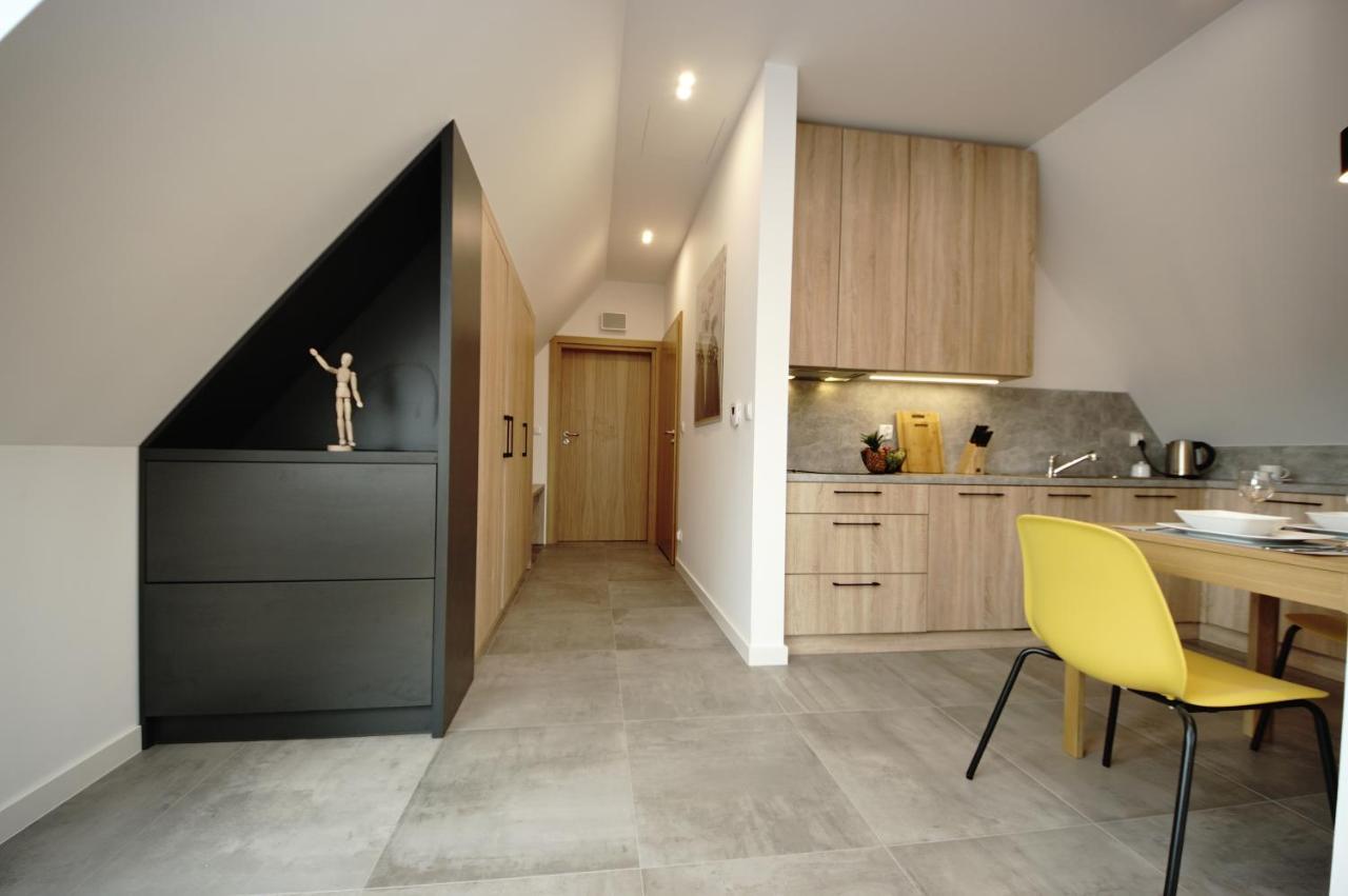 Bh Properties, Apartamenty Teatr Wybrzeze Srodmiescie Danzica Esterno foto