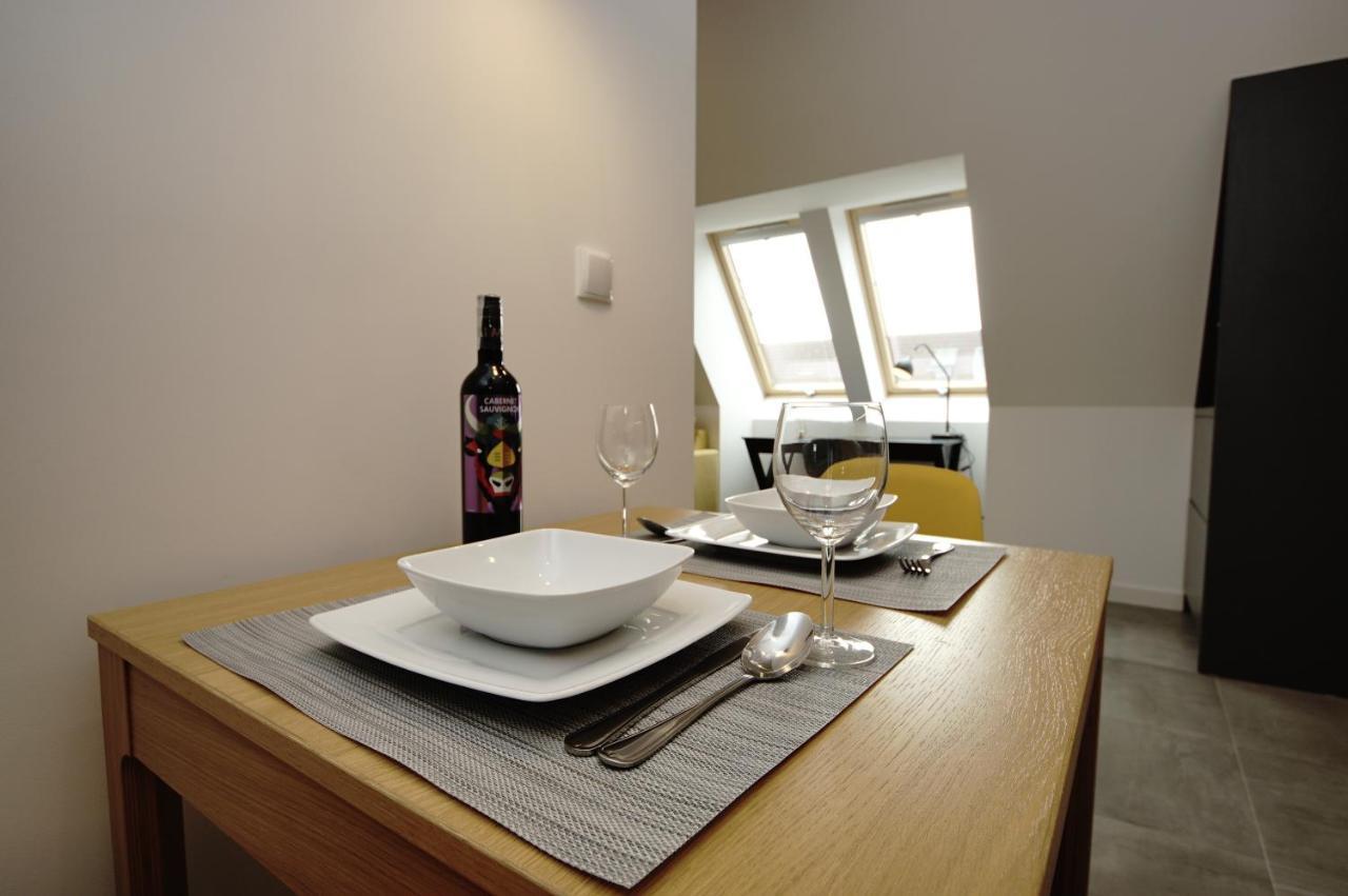 Bh Properties, Apartamenty Teatr Wybrzeze Srodmiescie Danzica Esterno foto
