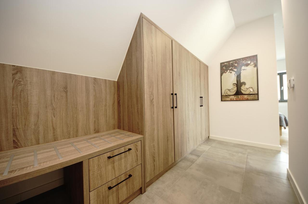 Bh Properties, Apartamenty Teatr Wybrzeze Srodmiescie Danzica Esterno foto