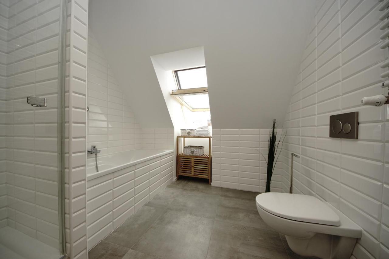 Bh Properties, Apartamenty Teatr Wybrzeze Srodmiescie Danzica Esterno foto