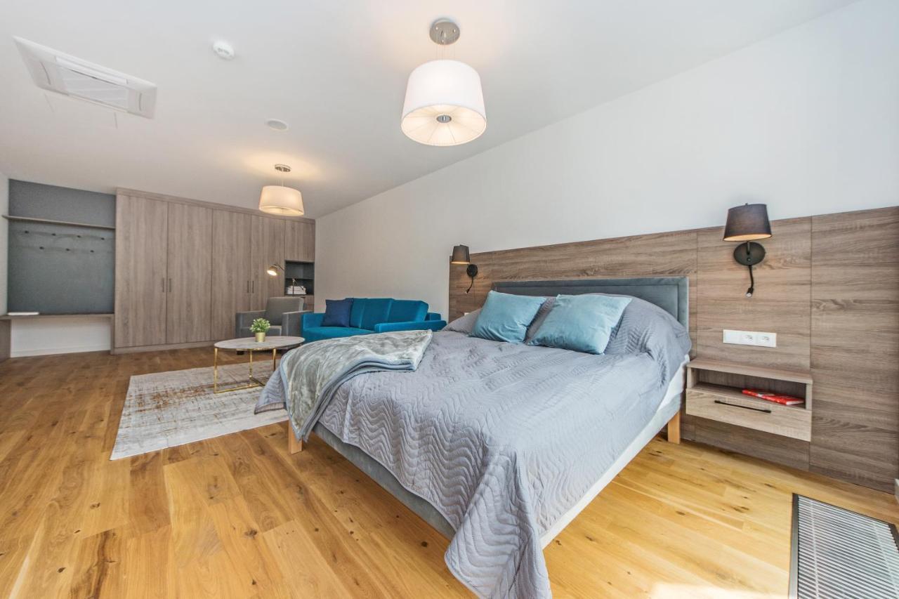Bh Properties, Apartamenty Teatr Wybrzeze Srodmiescie Danzica Esterno foto