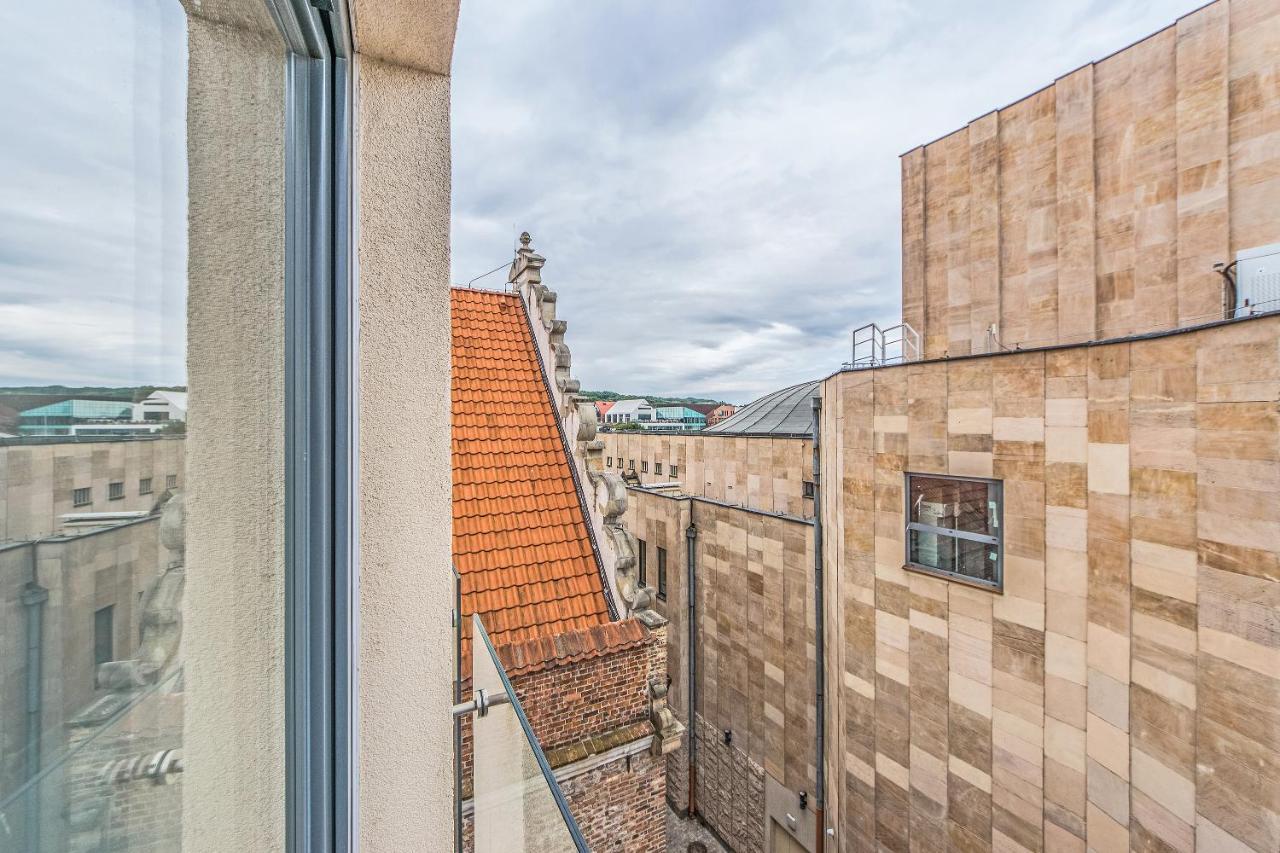 Bh Properties, Apartamenty Teatr Wybrzeze Srodmiescie Danzica Esterno foto