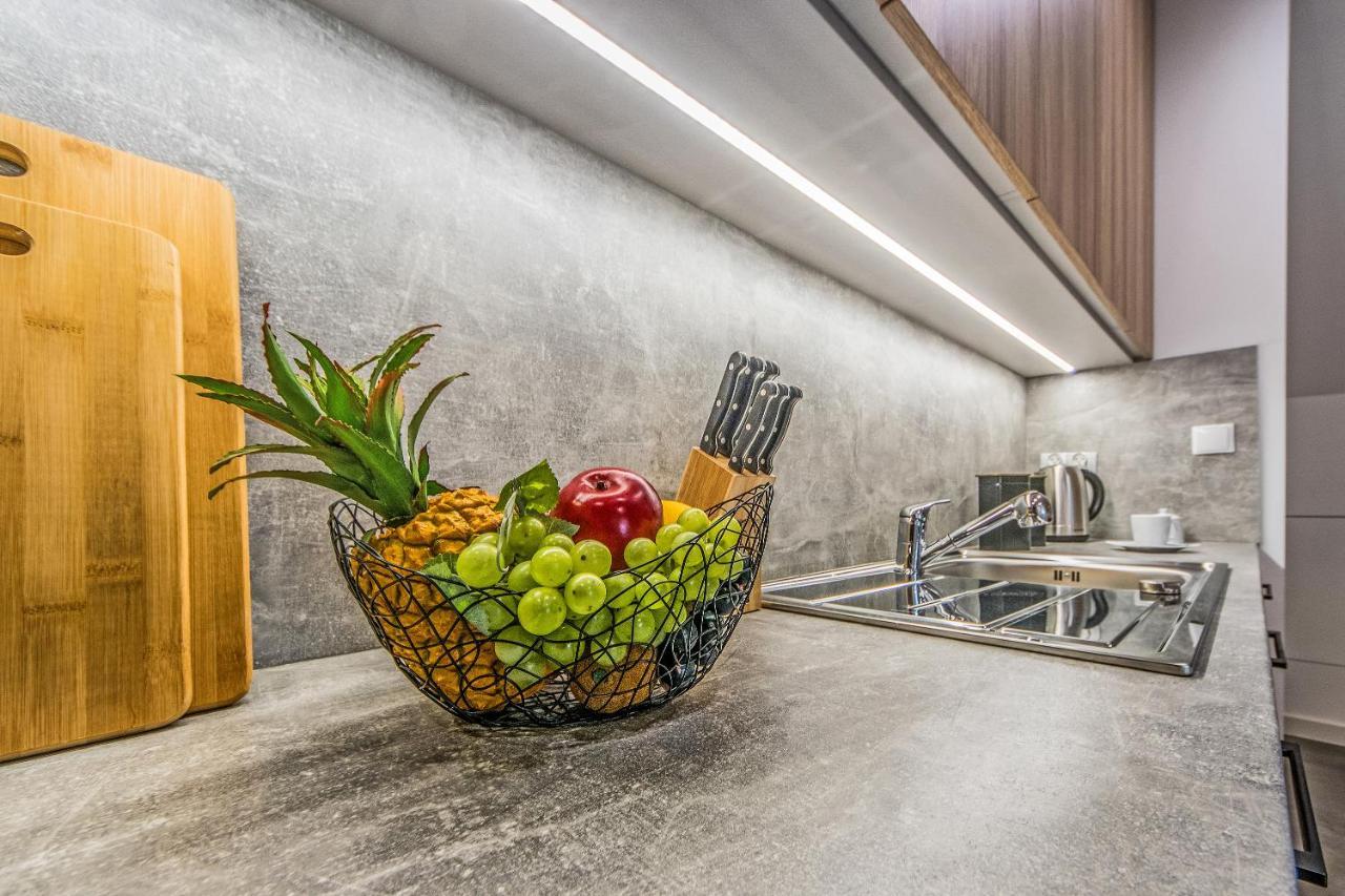 Bh Properties, Apartamenty Teatr Wybrzeze Srodmiescie Danzica Esterno foto