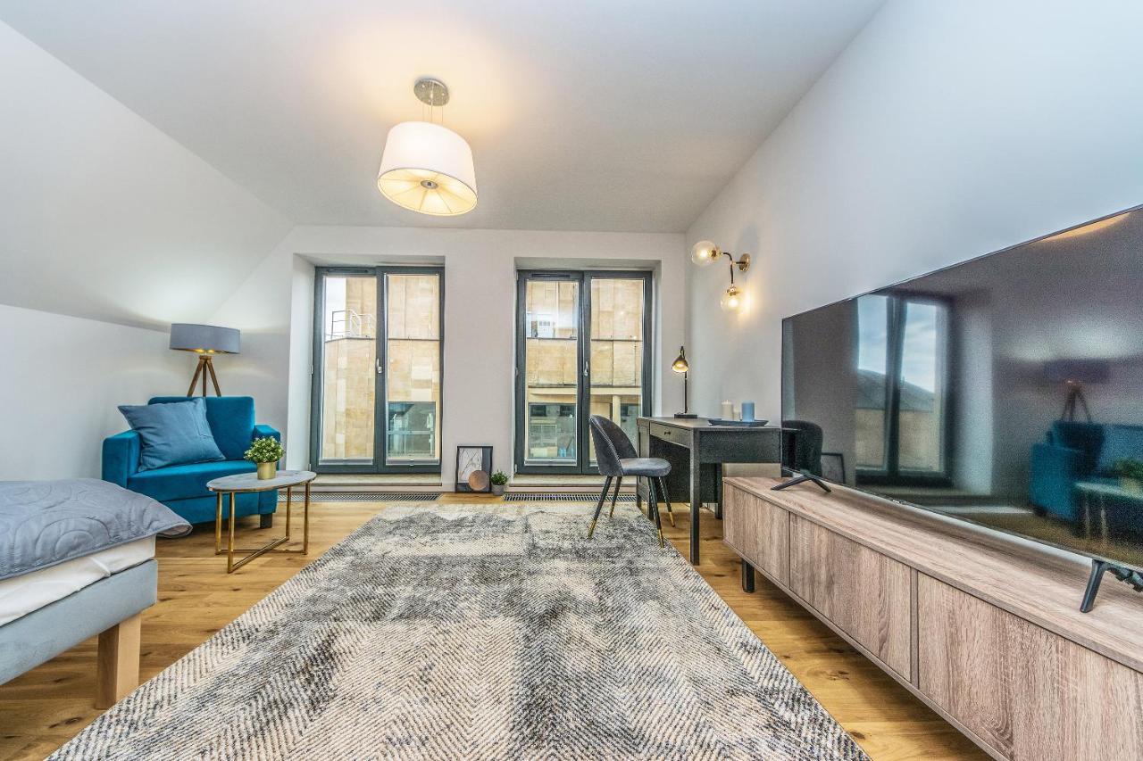 Bh Properties, Apartamenty Teatr Wybrzeze Srodmiescie Danzica Esterno foto